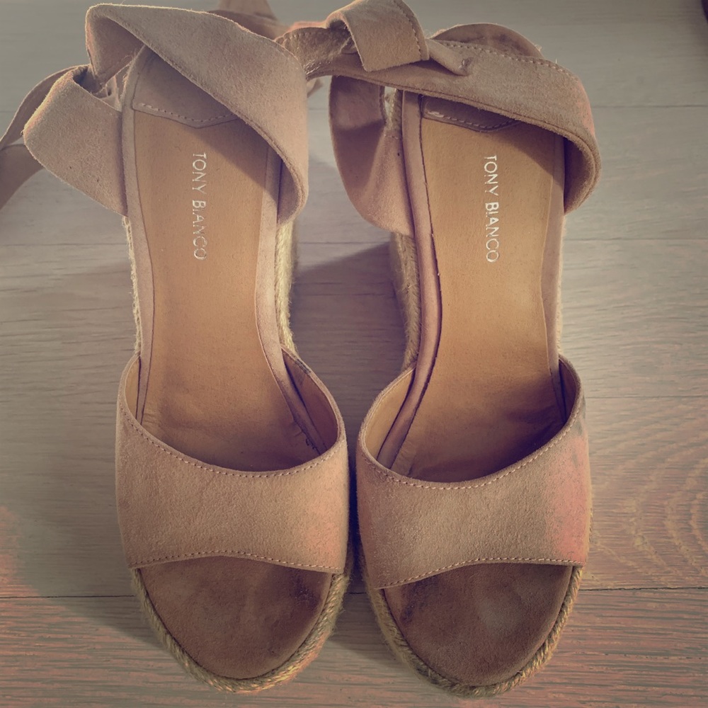 Tony Bianco Wedges